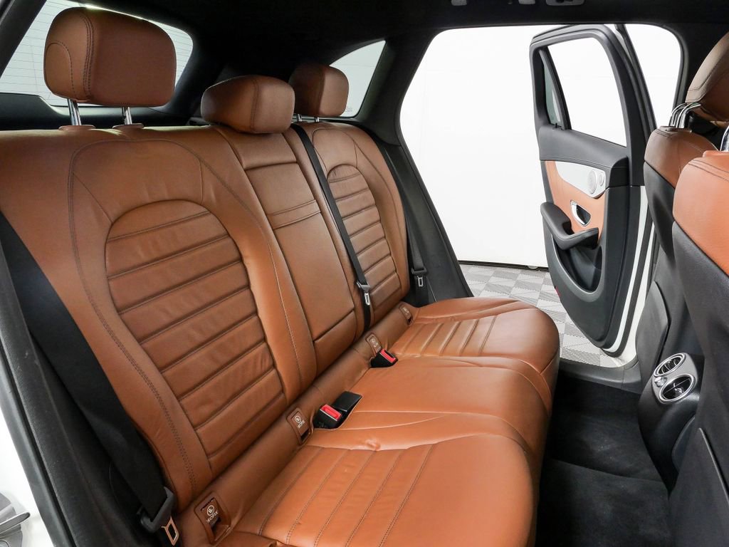 Used 2021 Mercedes-Benz GLC 43 AMG 4MATIC image 21