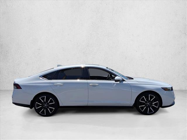 Used 2025 Honda Accord Touring video 4