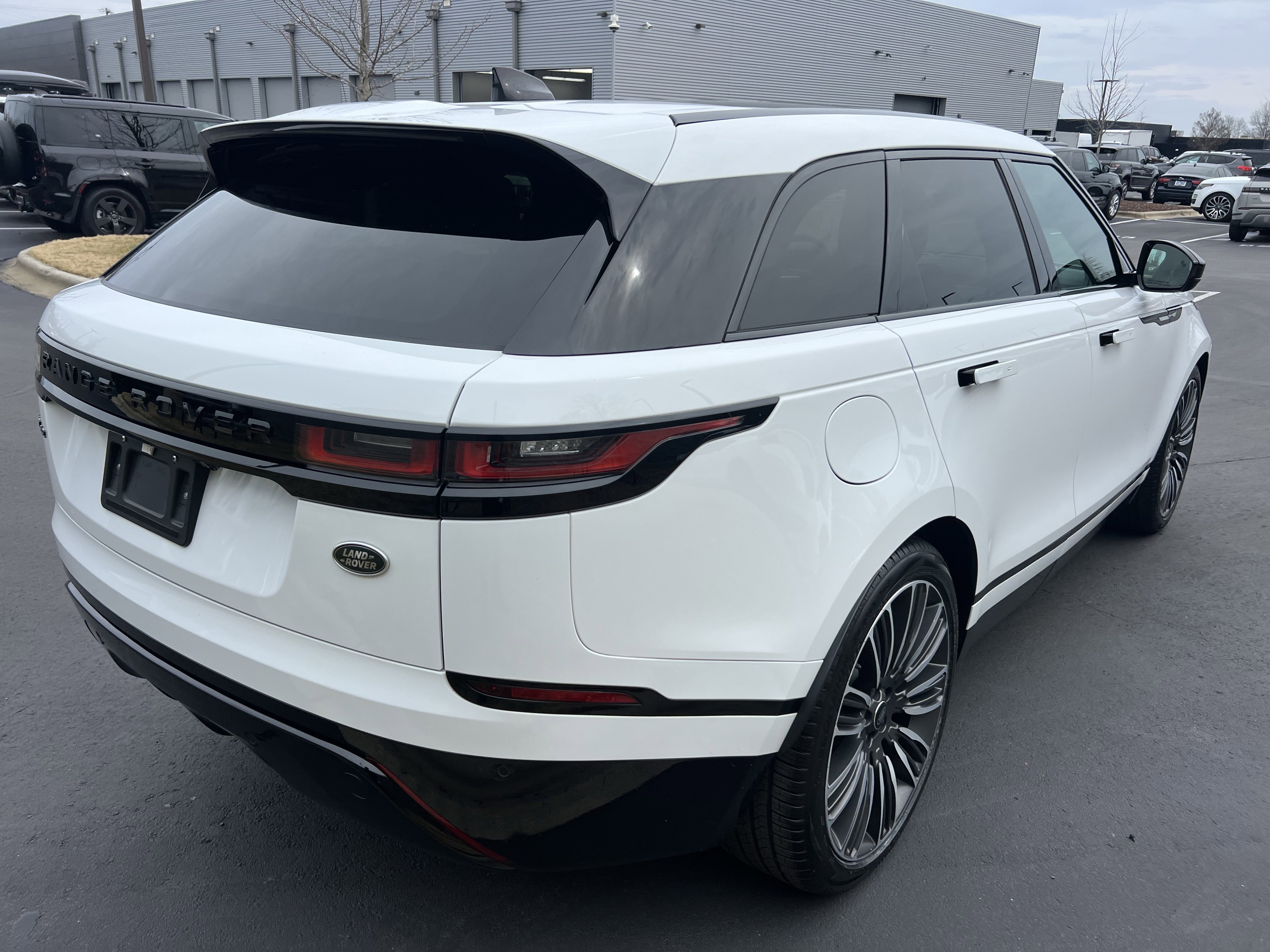 Certified 2023 Land Rover Range Rover Velar R-Dynamic S image 7