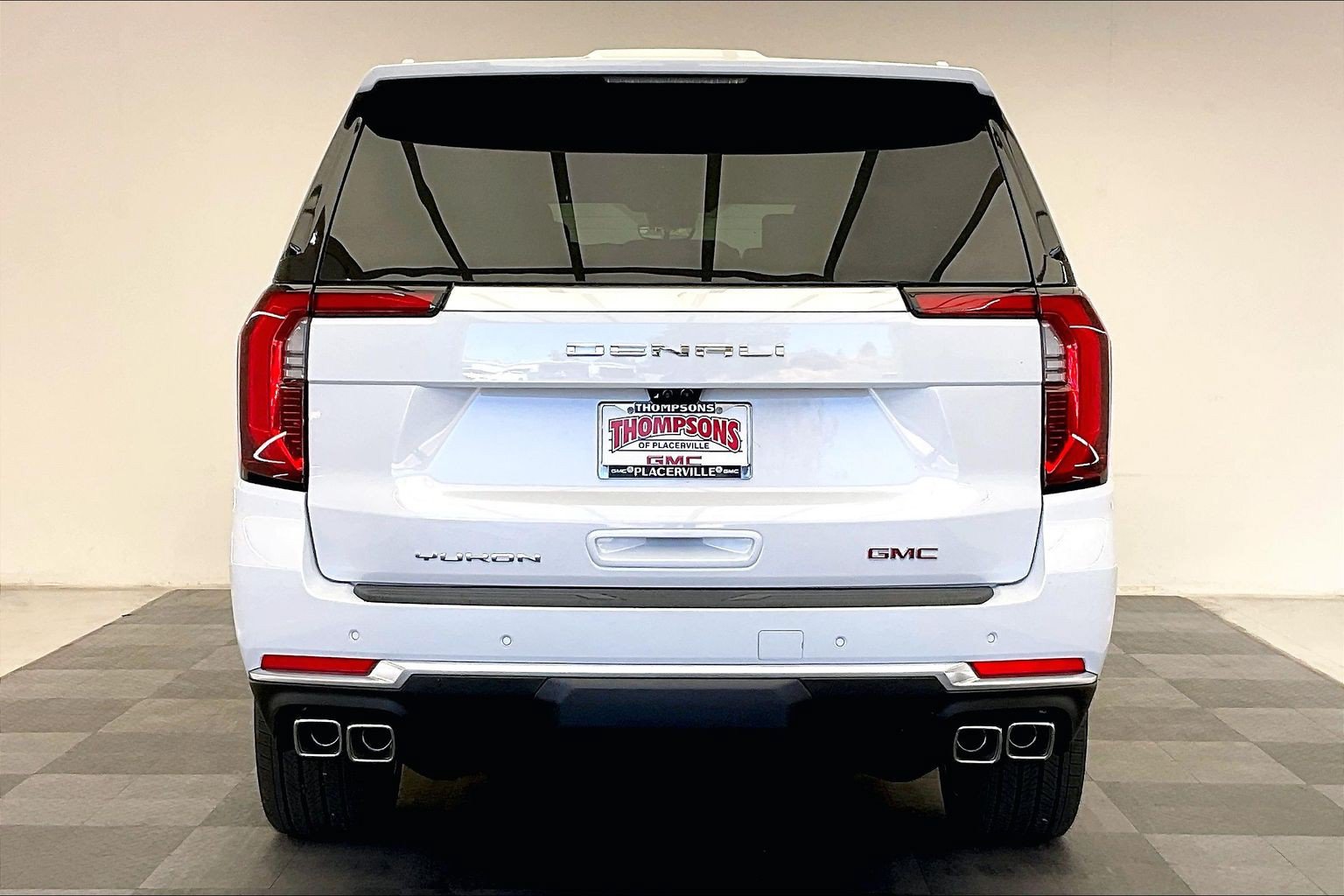 New 2026 GMC Yukon XL Denali w/ Denali Reserve Package AWD/4WD image 3