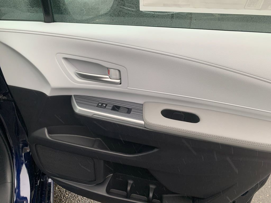 New 2026 Toyota Sienna XLE image 20