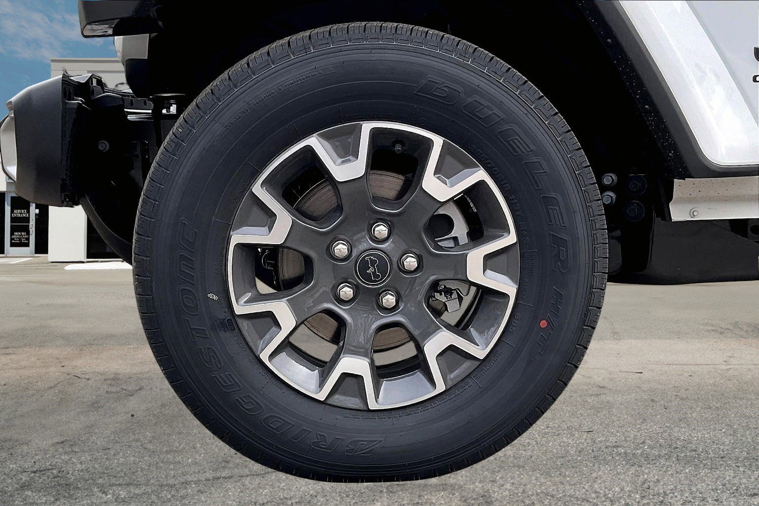 New 2026 Jeep Gladiator Sahara image 12