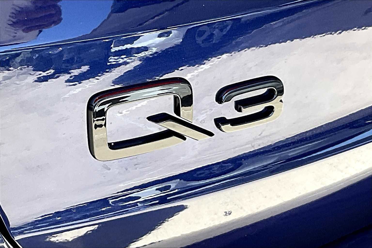 New 2025 Audi Q3 2.0T Premium image 15