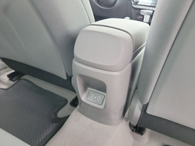 New 2026 Hyundai Elantra Sport FWD image 19