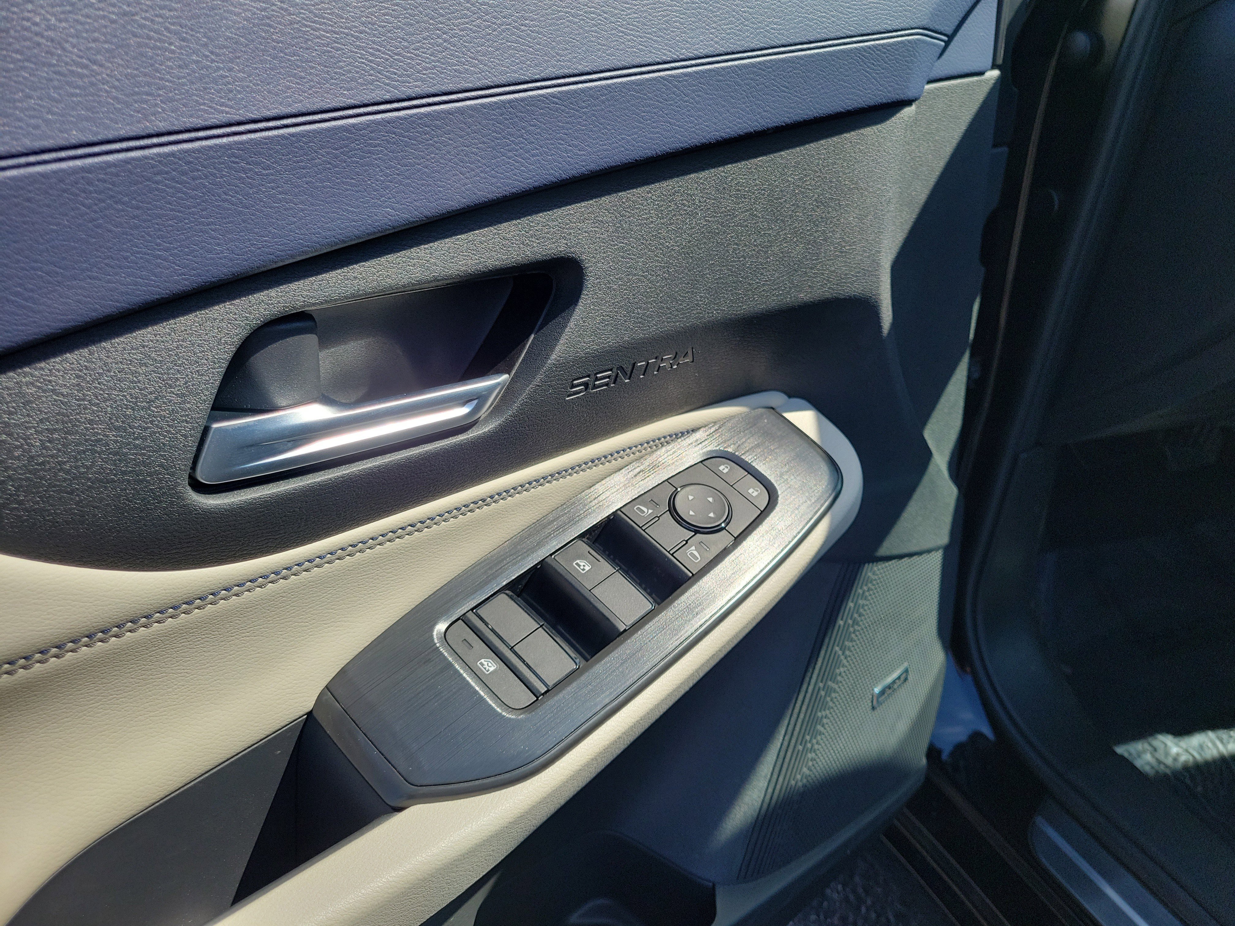 New 2026 Nissan Sentra SL w/ Floor Mat Package FWD image 18