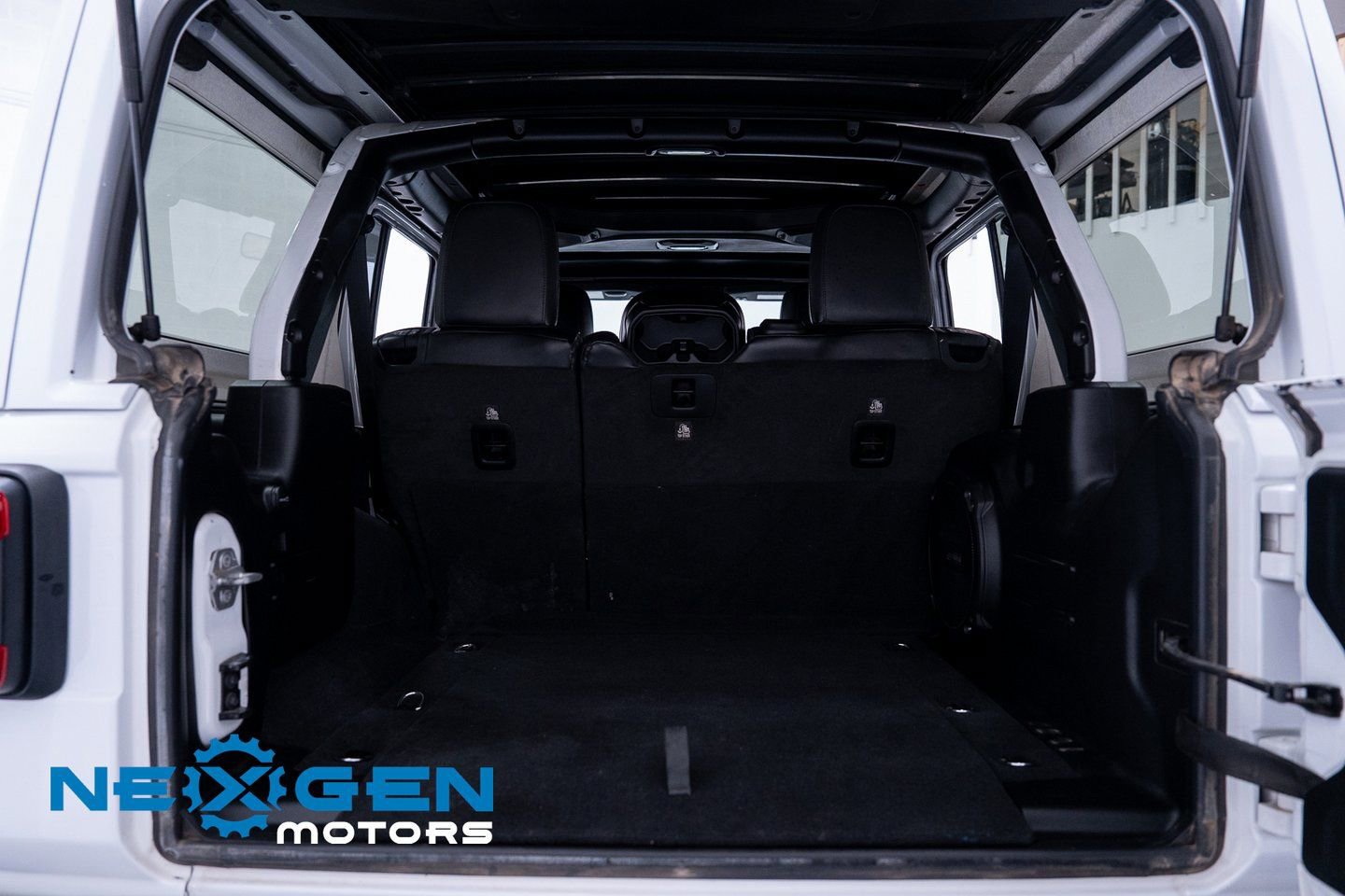 Used 2023 Jeep Wrangler Unlimited Rubicon 392 w/ Xtreme Recon 35" Tire Package image 42