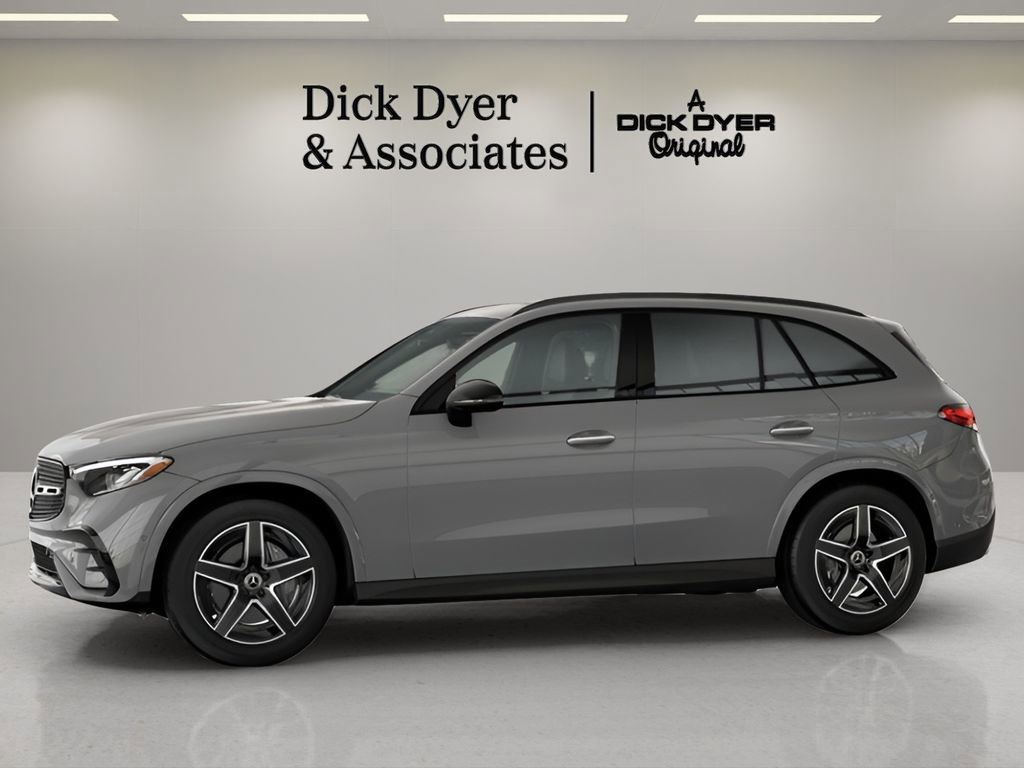 Used 2025 Mercedes-Benz GLC 300 image 25