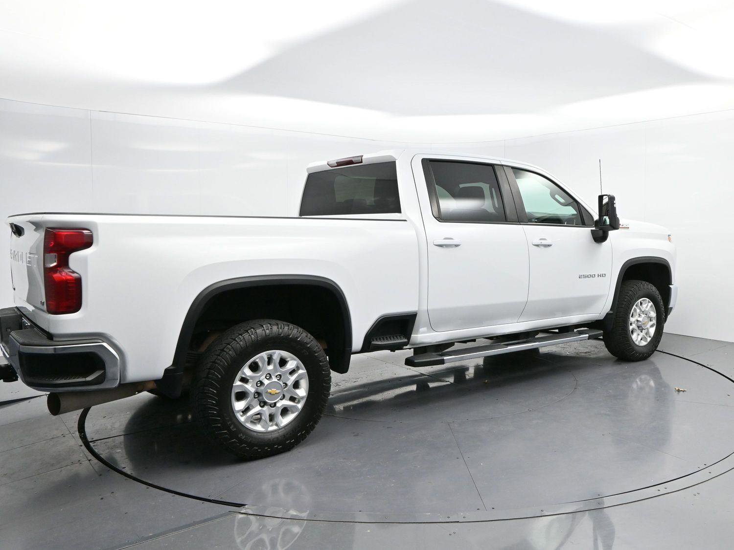 Used 2023 Chevrolet Silverado 2500 LT w/ Convenience Package image 7