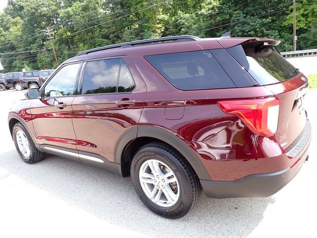 Used 2022 Ford Explorer XLT w/ Equipment Group 202A AWD/4WD image 9