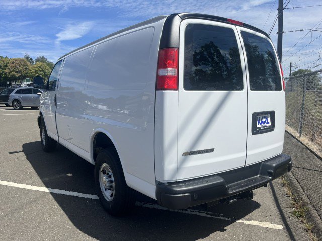 New 2024 Chevrolet Express 3500 image 4