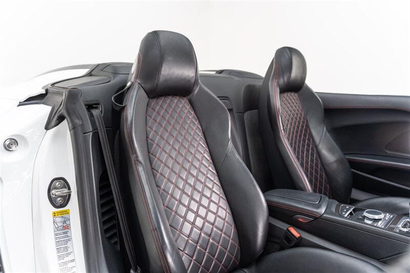 Used 2017 Audi R8 V10 AWD/4WD image 45