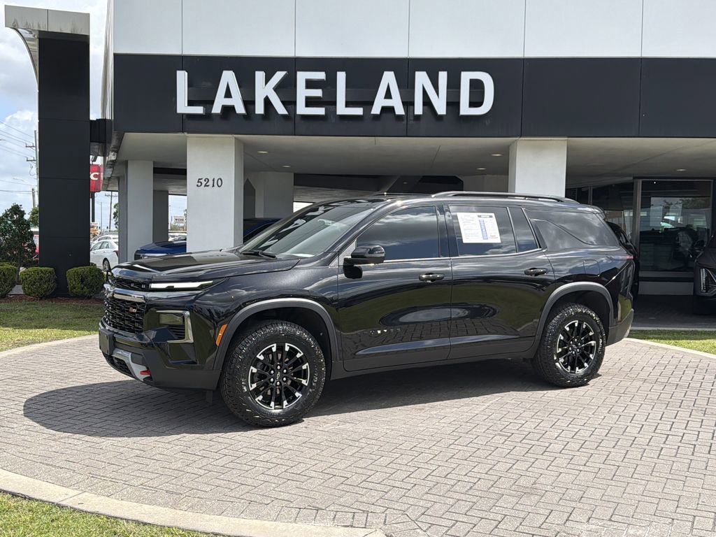 Certified 2024 Chevrolet Traverse Z71 image 1