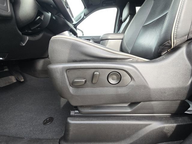Used 2023 GMC Yukon SLT image 25