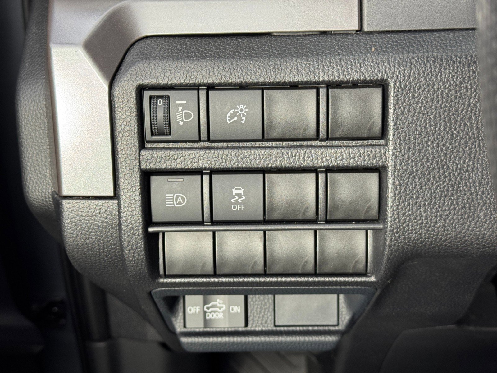 Used 2024 Toyota Tacoma SR5 image 16