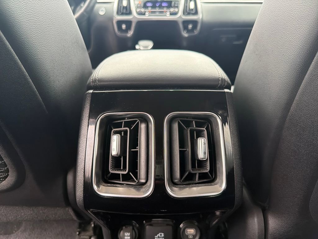 Used 2023 Kia Sorento SX AWD/4WD image 25