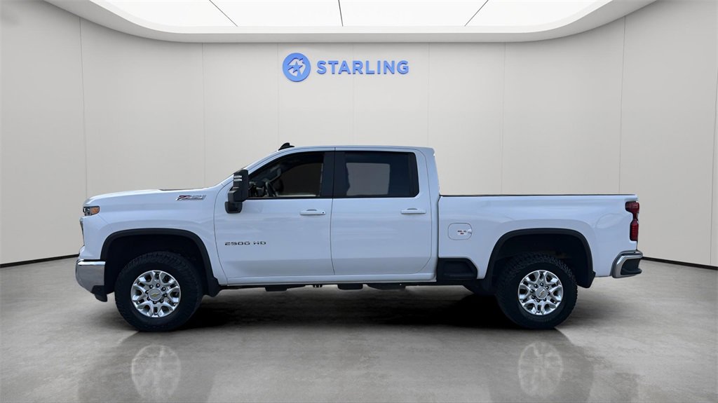 Used 2024 Chevrolet Silverado 2500 LT image 3