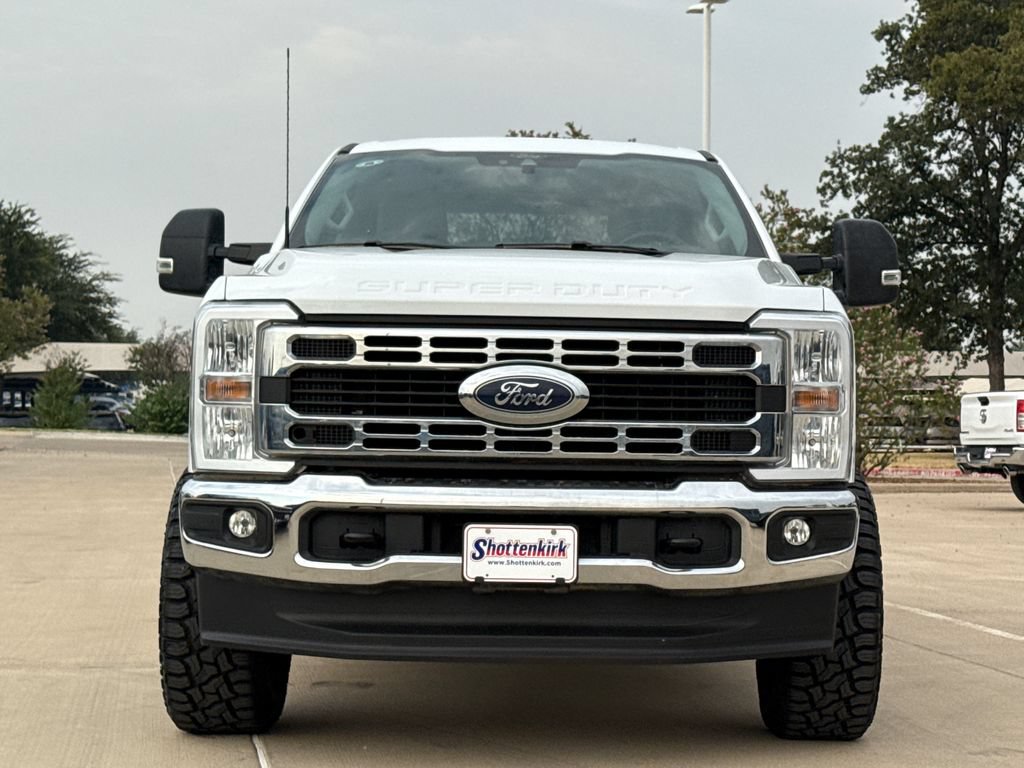 Used 2025 Ford F250 XLT w/ FX4 Off-Road Package AWD/4WD image 2
