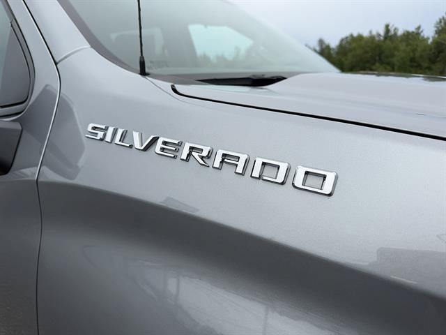 Used 2024 Chevrolet Silverado 1500 LT AWD/4WD image 10