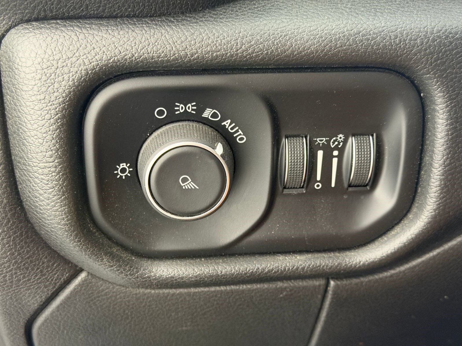 Used 2019 RAM 2500 Tradesman AWD/4WD image 18