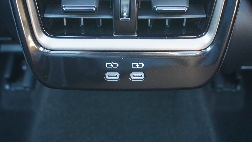 New 2025 Toyota Crown Signia image 14