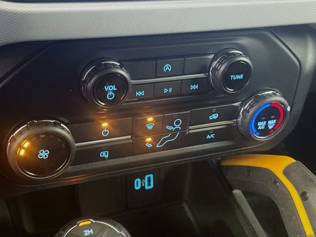 Used 2021 Ford Bronco Badlands image 16