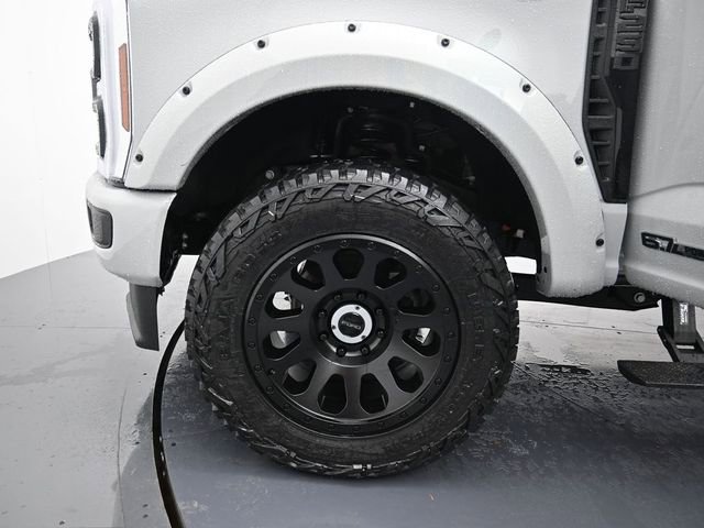 New 2025 Ford F250 XLT w/ Black Appearance Package image 10