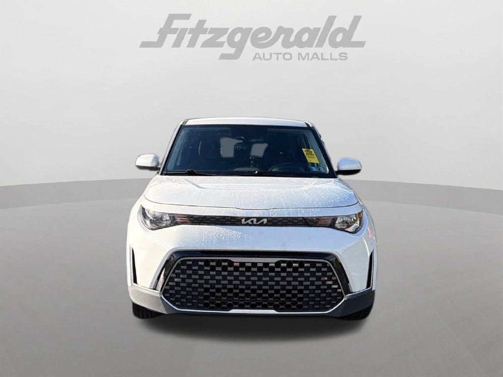 Used 2024 Kia Soul EX FWD image 2