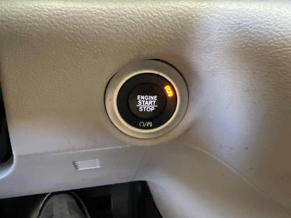 Used 2017 Chrysler Pacifica Touring-L Plus w/ Advanced Safetytec Group FWD image 51