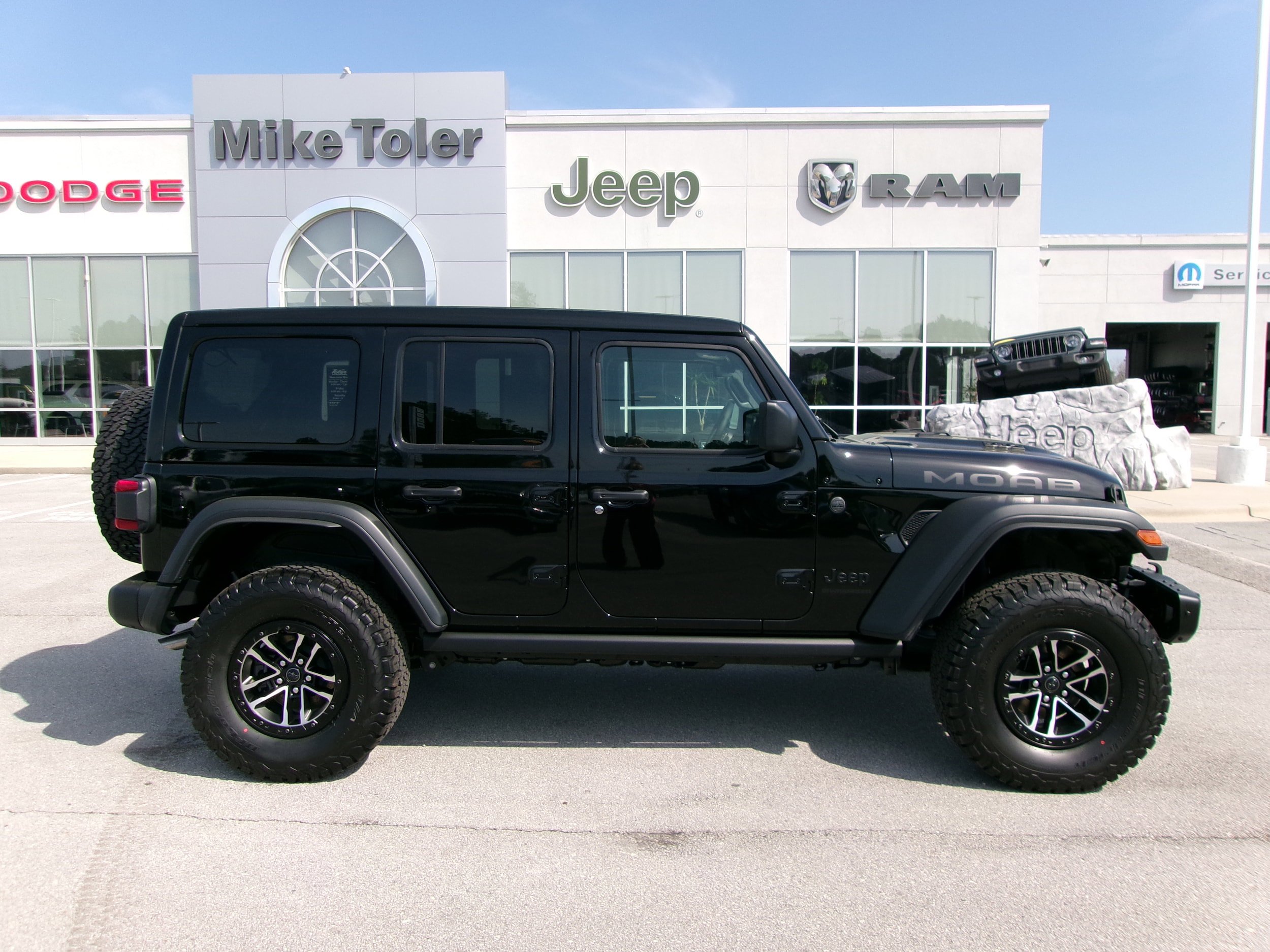 New 2026 Jeep Wrangler Unlimited Rubicon 392 image 5