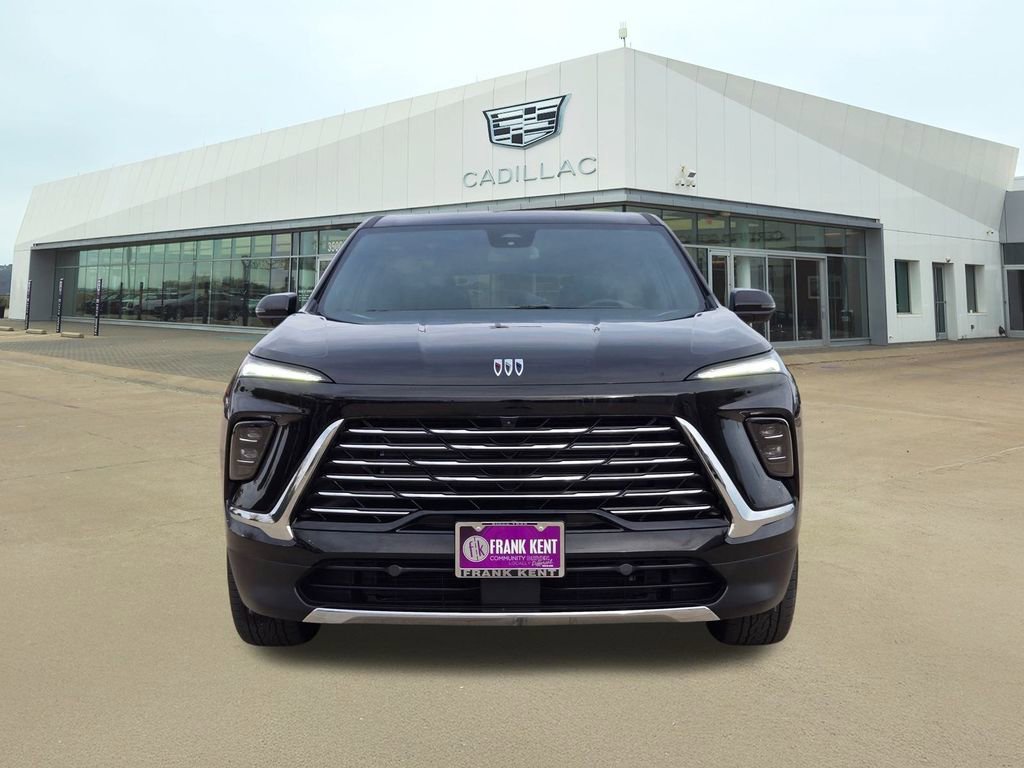 Used 2025 Buick Enclave Preferred image 2