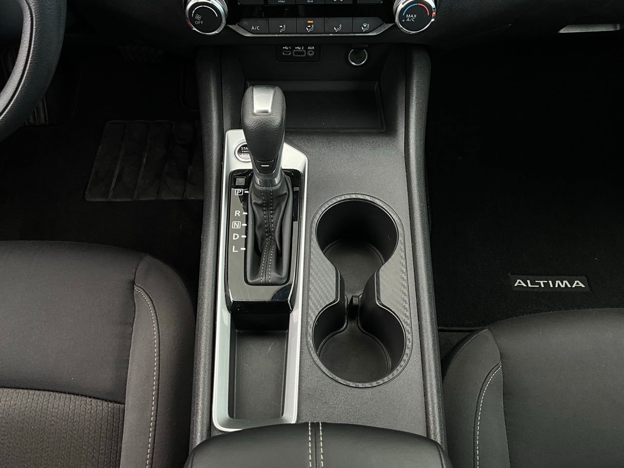 Used 2025 Nissan Altima 2.5 SV image 15