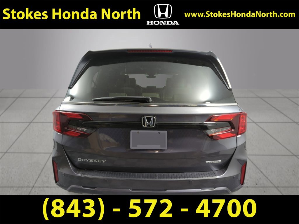 New 2026 Honda Odyssey Touring image 4