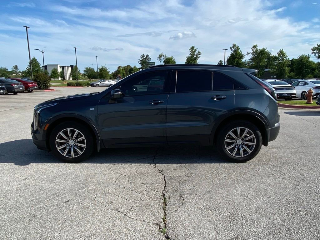 Used 2021 Cadillac XT4 Sport w/ Sun And Sound Package AWD/4WD image 4