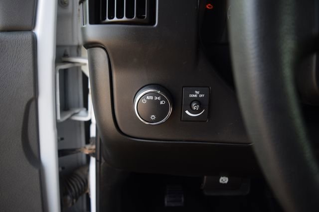 Used 2018 Chevrolet Express 3500 LT w/ LT Preferred Equipment Group RWD image 5