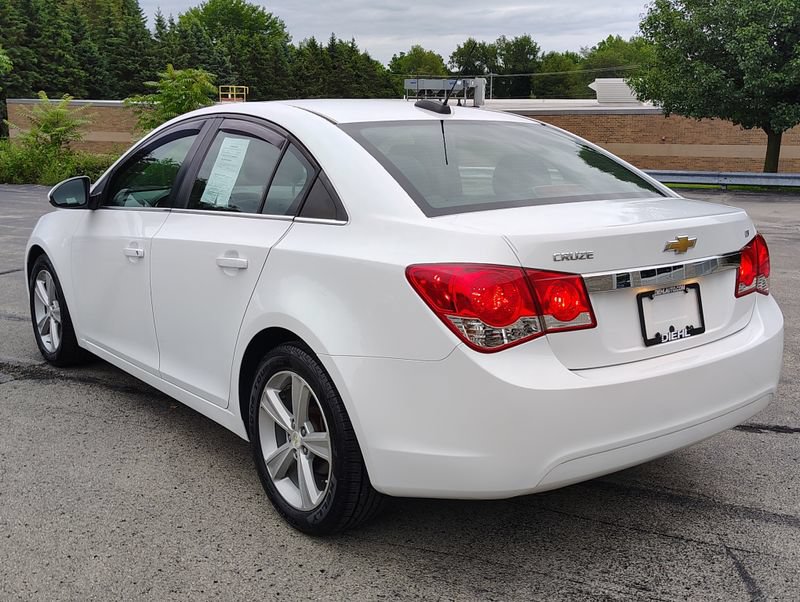 Used 2015 Chevrolet Cruze LT FWD image 9