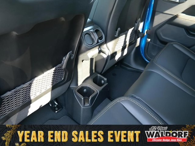 New 2025 Jeep Gladiator Sport image 7