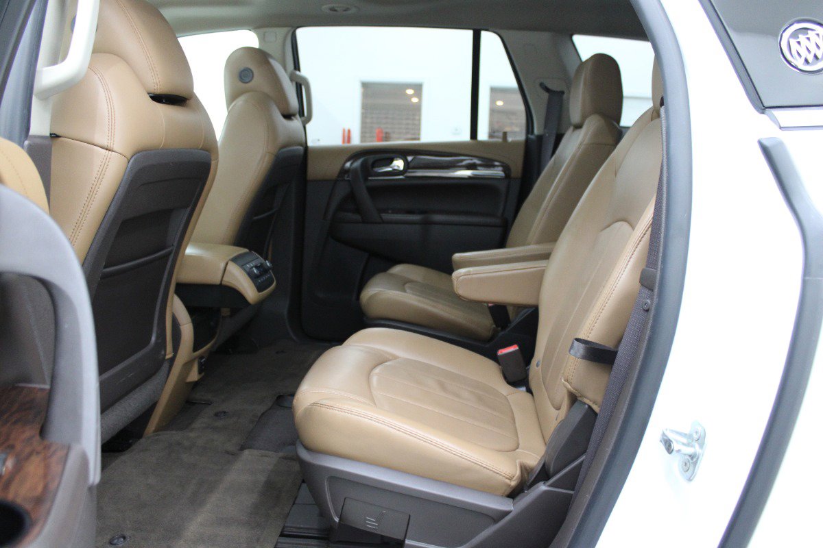 Used 2016 Buick Enclave Premium w/ Experience Buick Package FWD image 8