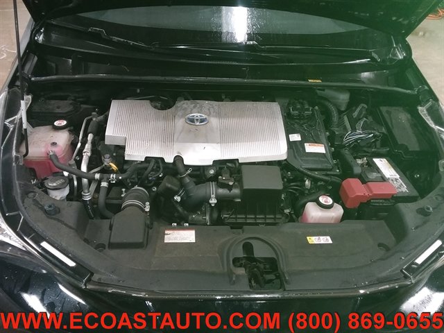 Used 2017 Toyota Prius Four FWD image 9