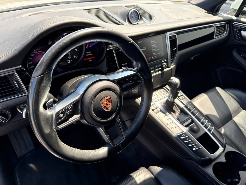 Used 2017 Porsche Macan GTS AWD/4WD image 24