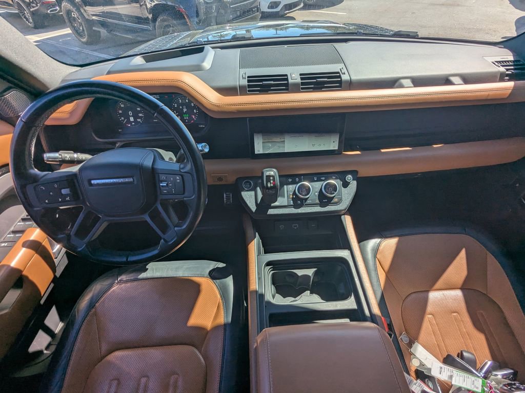 Used 2021 Land Rover Defender 110 X image 2