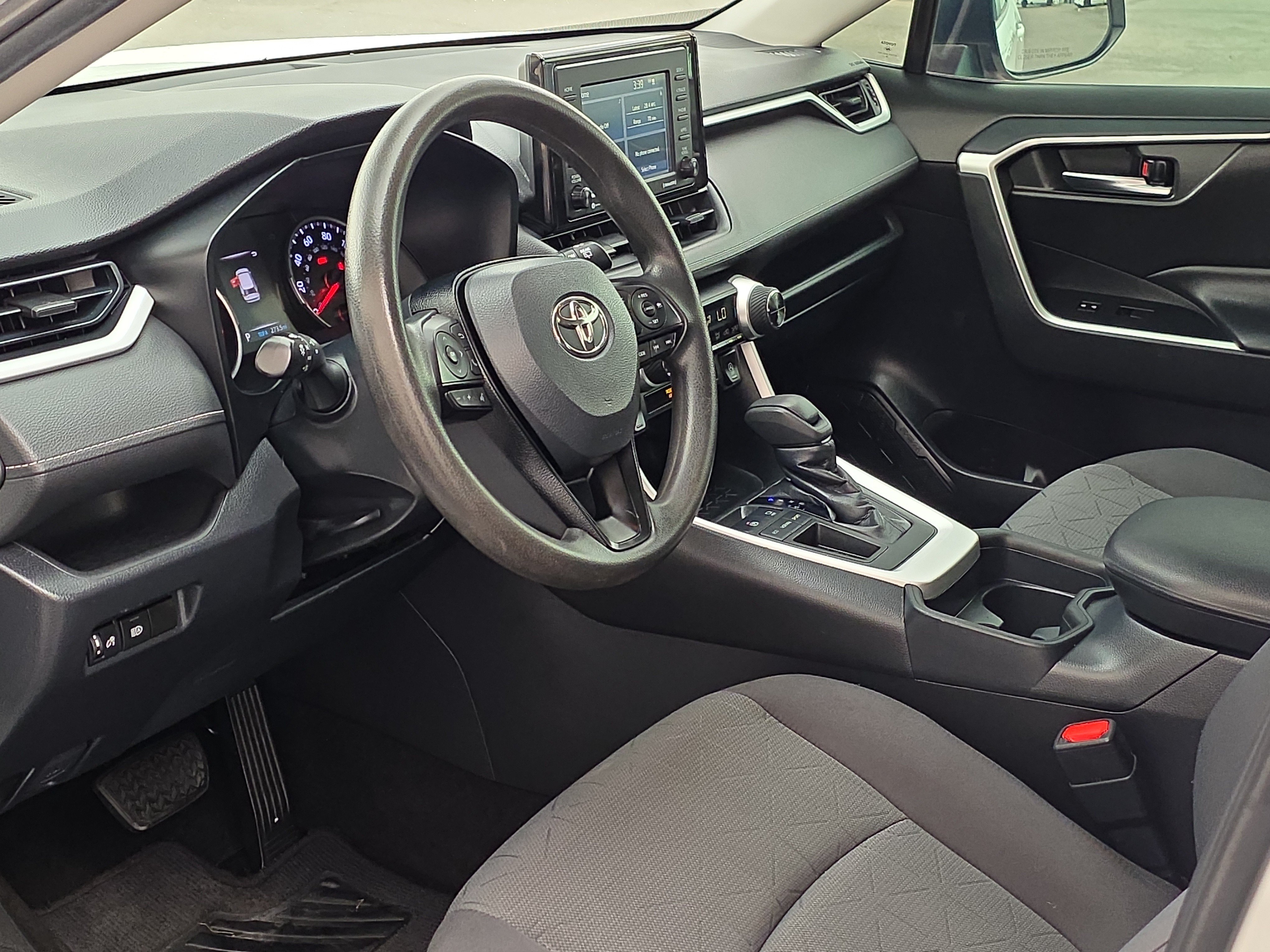 Used 2020 Toyota RAV4 XLE FWD image 11