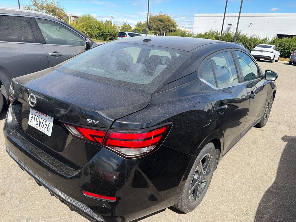 Used 2024 Nissan Sentra SV FWD image 6