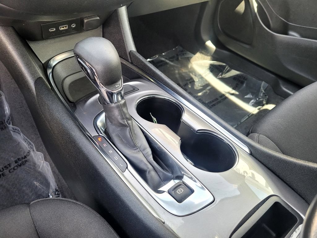 Used 2023 Chevrolet Malibu LT FWD image 17