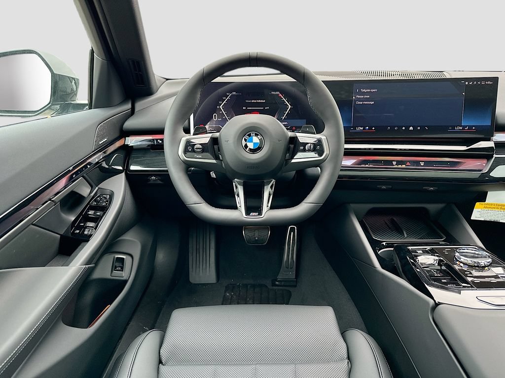 Used 2026 BMW 530i xDrive w/ Executive Package AWD/4WD image 24