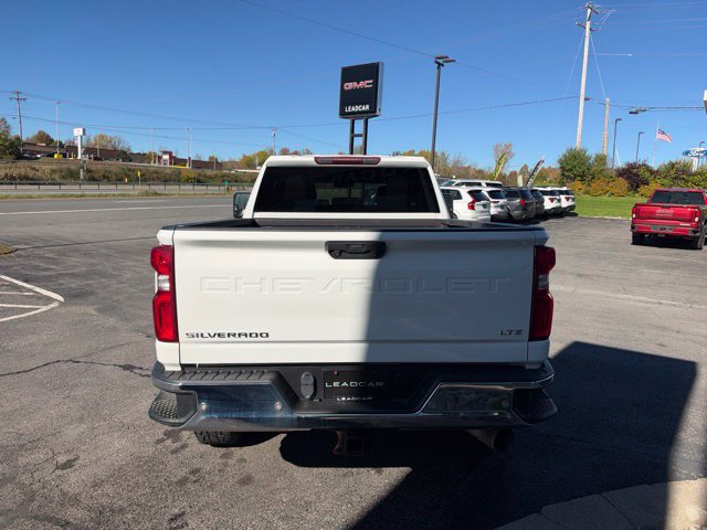 Used 2022 Chevrolet Silverado 2500 LTZ w/ Safety Package AWD/4WD image 4