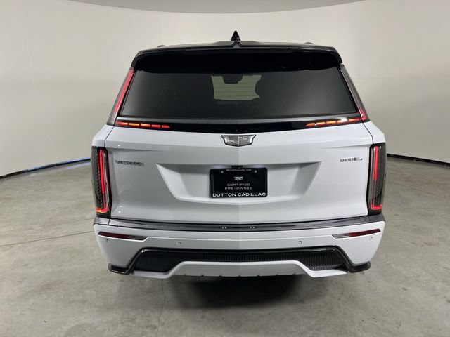 Used 2026 Cadillac Vistiq Platinum w/ LPO, Floor Liner Package AWD/4WD image 7