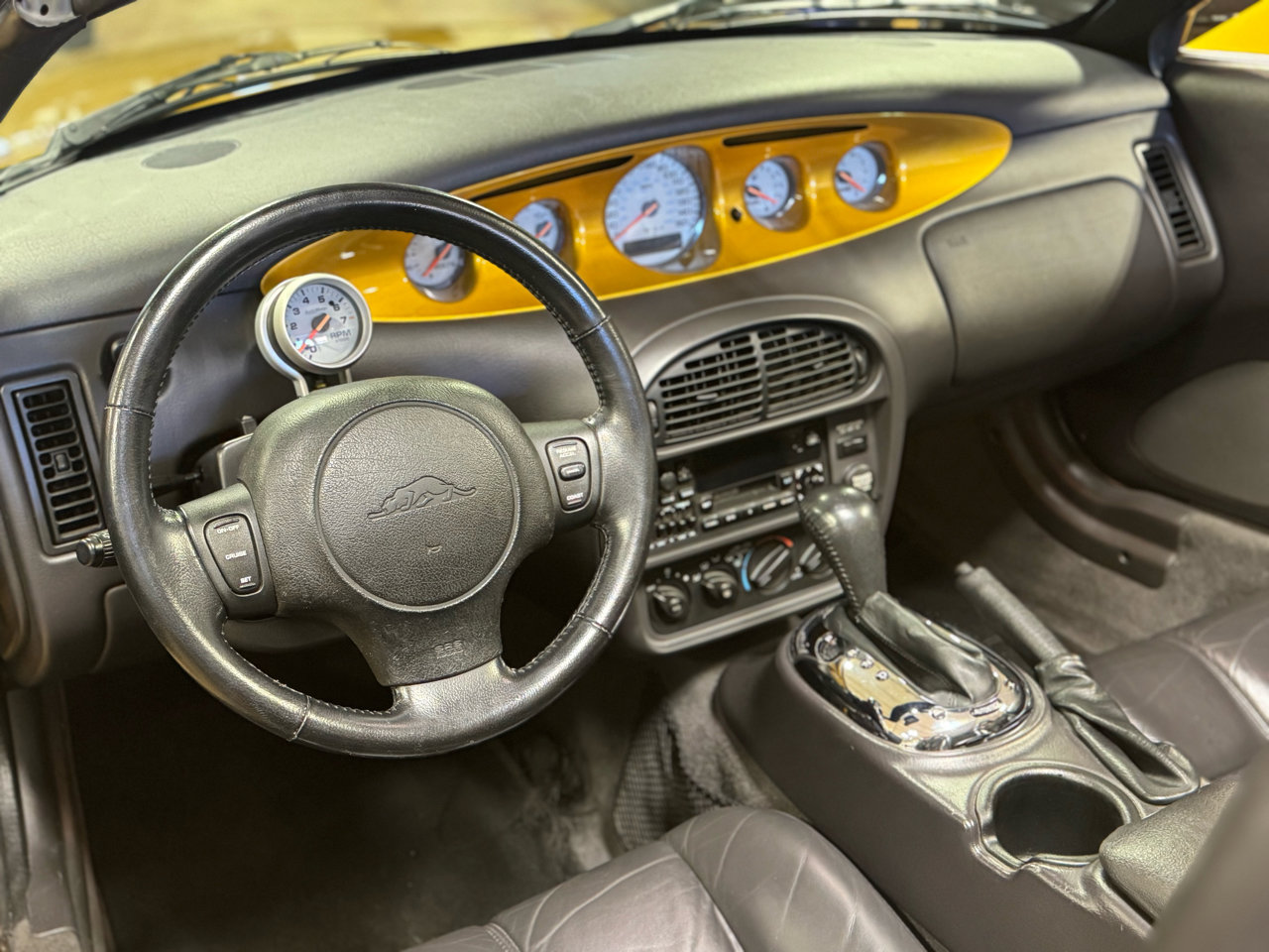 Used 2002 Chrysler Prowler image 13