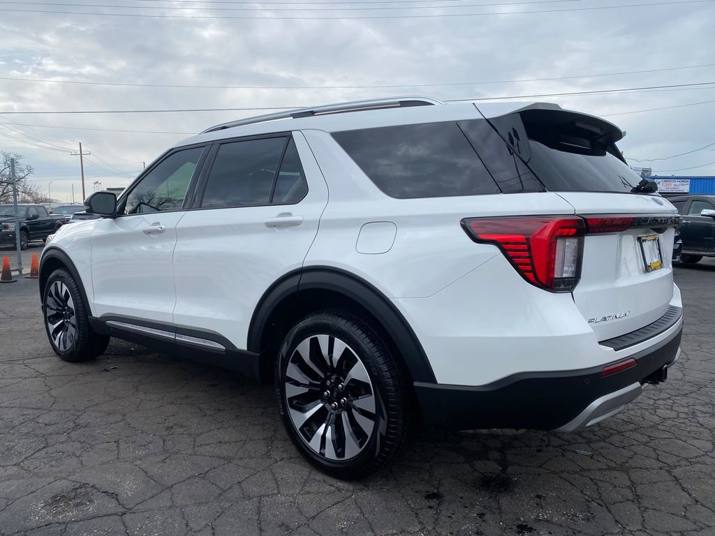 Used 2025 Ford Explorer Platinum w/ LUX Leather Package image 7