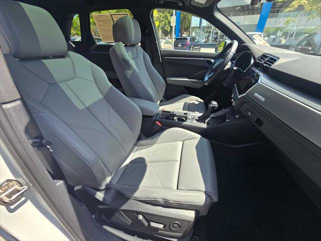 Used 2023 Audi Q3 2.0T Premium Plus w/ Premium Plus Package AWD/4WD image 10