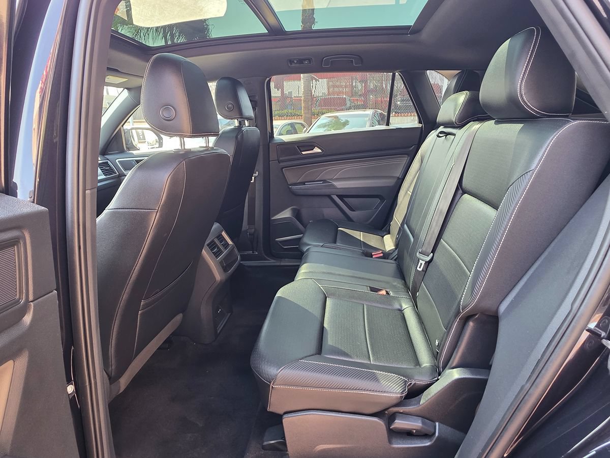 Used 2023 Volkswagen Atlas Cross Sport SE FWD image 24